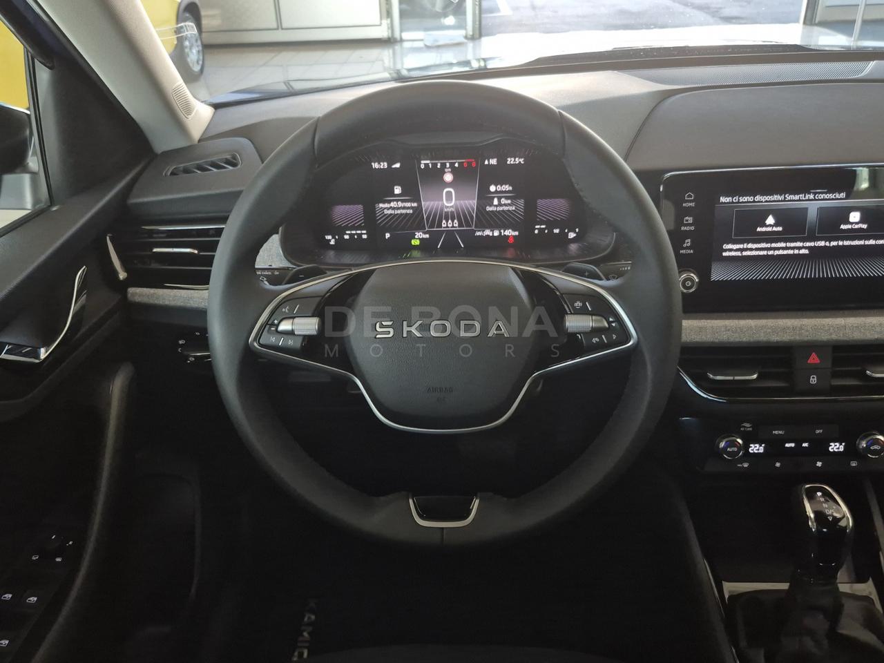 Skoda Kamiq 1.0 tsi black dots 115cv dsg