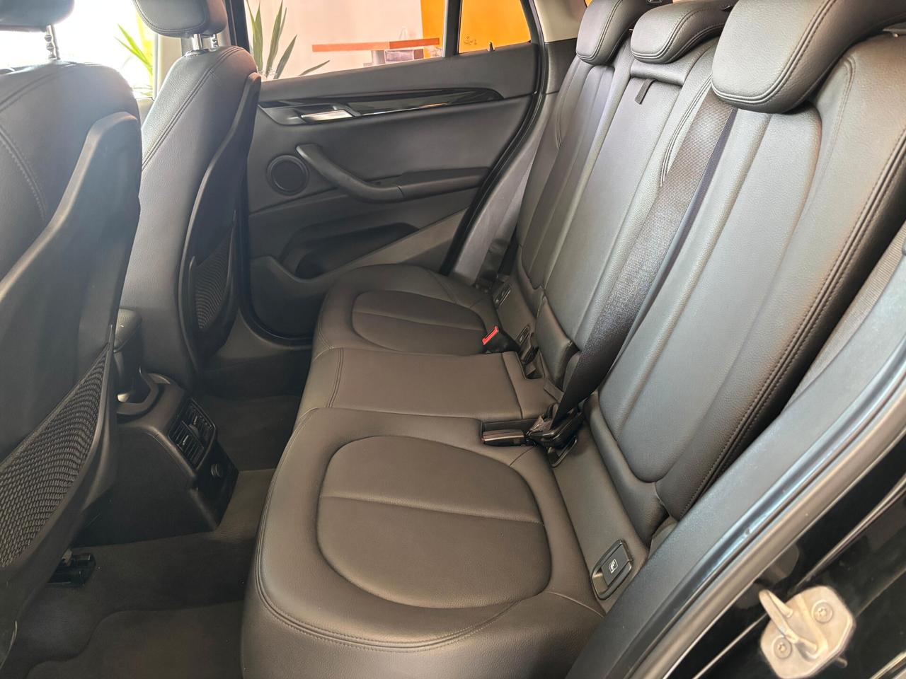 Bmw X1 sDrive18d xLine