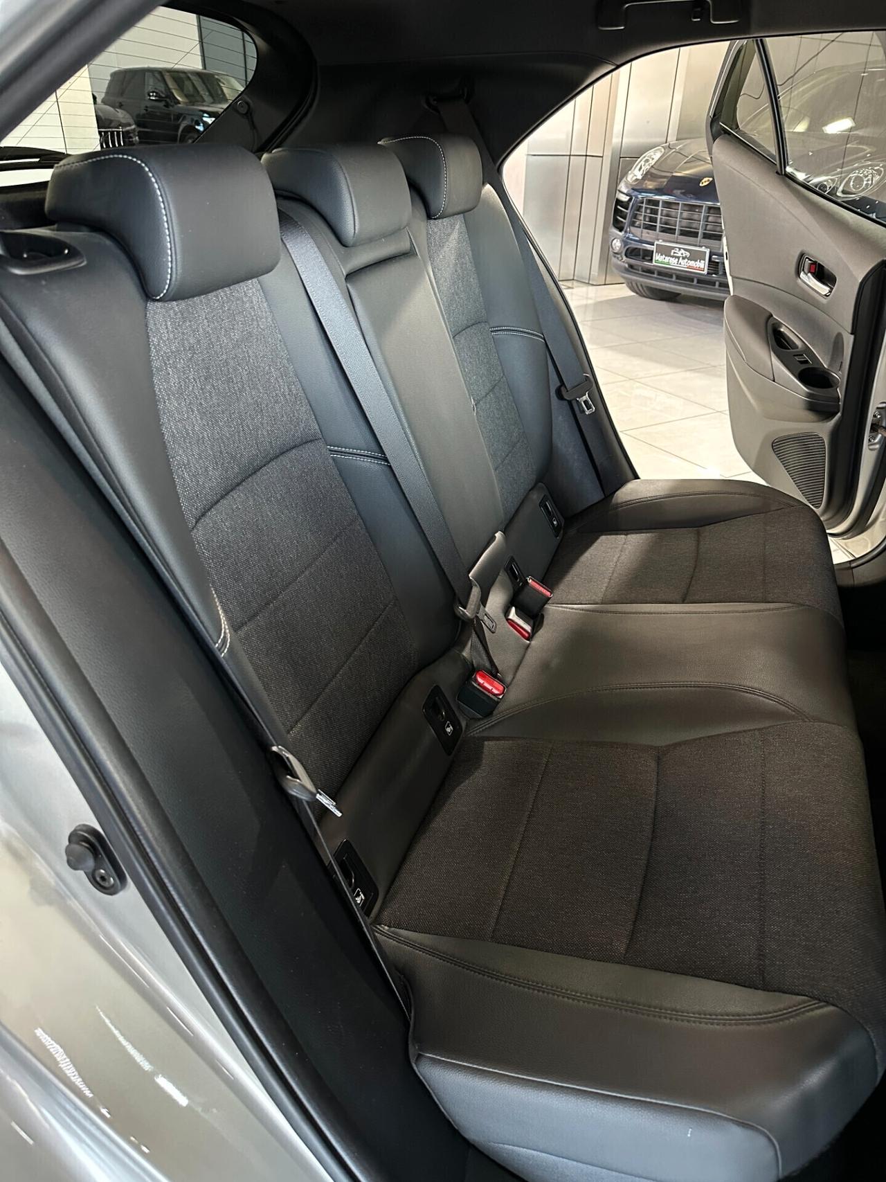 Toyota Corolla 98cv NEOPATENTATO ClimaBizona ADAS Finanziabile Garanzia