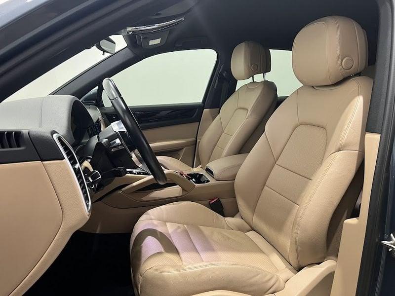 Porsche Cayenne 3.0 V6