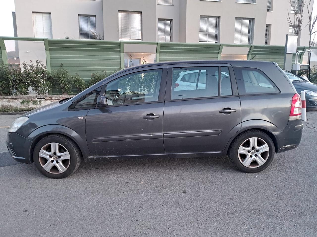 Opel Zafira 1.8 16V GPL-TECH Cosmo 7 POSTI