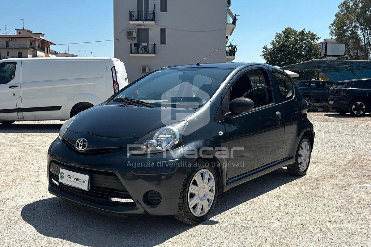 TOYOTA Aygo 1.0 12V VVT-i 3 porte Active Connect