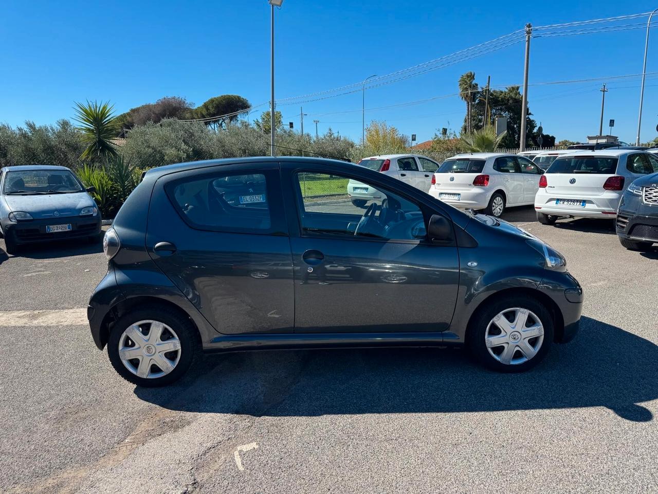Toyota Aygo 1.0 VVT-I 5P NAVI BLUETOOTH 2011