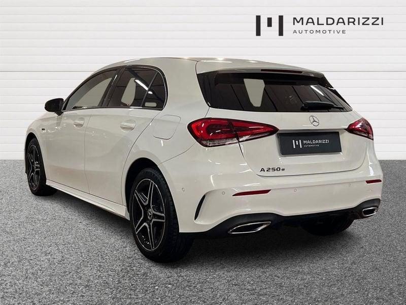 Mercedes-Benz Classe A - W177 2018 A 250 e phev (eq-power) Premium auto