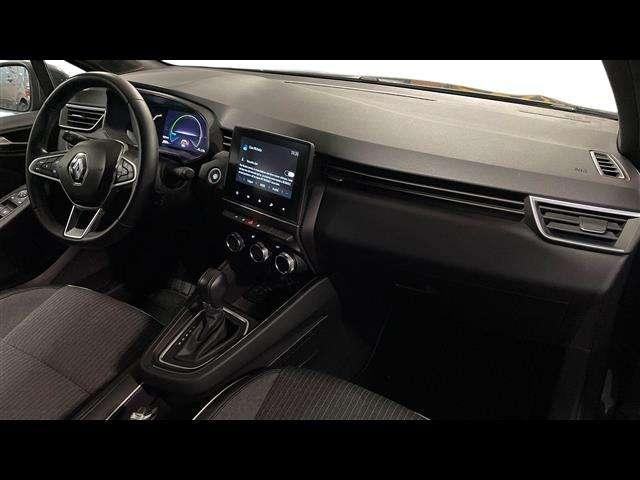 Renault Clio 1.6 E-Tech hybrid Intens 140cv auto my21