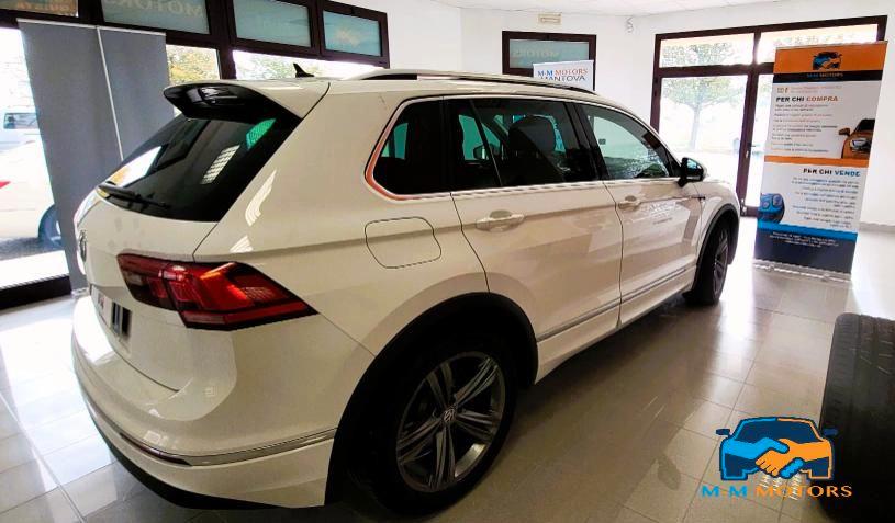 VOLKSWAGEN Tiguan 1.6 TDI SCR Sport BlueMotion Technology