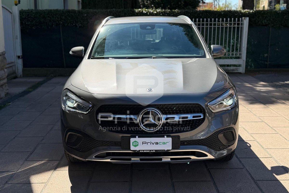 MERCEDES GLA 180 Automatic Sport