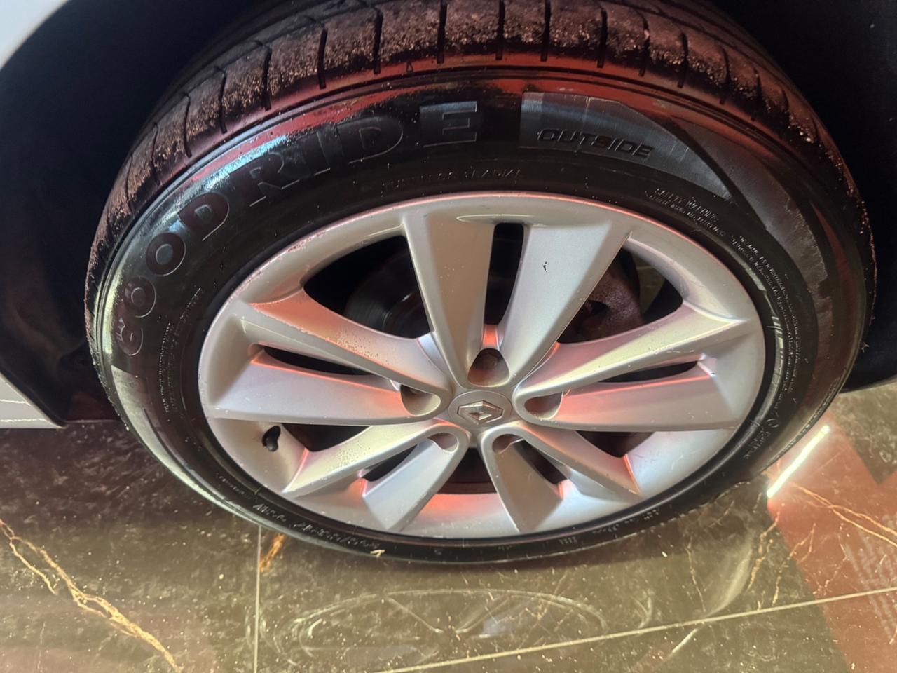 Renault Scenic Scénic 1.5 dCi 110CV EDC Dynamique