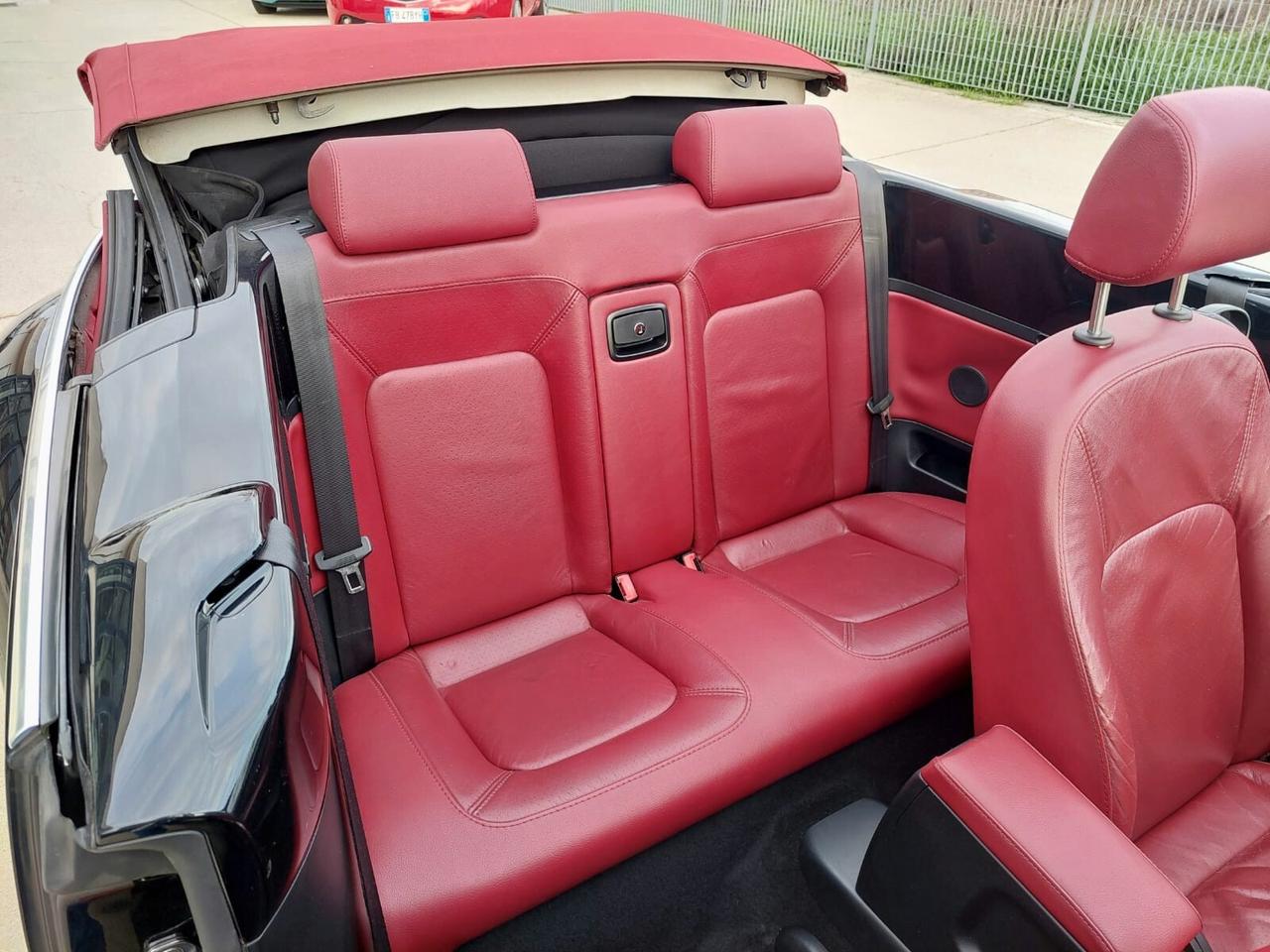 VW New Beetle 1.6 Cabrio Red Lim. Edt. GPL - 2010