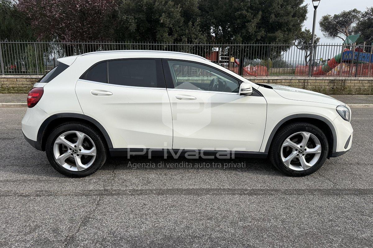 MERCEDES GLA 200 d Automatic Sport