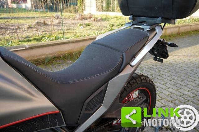 MOTO MORINI X-Cape 650 - 2023 - UNIPROPRIETARIO SOLO 3400 KM + ACCESSORI