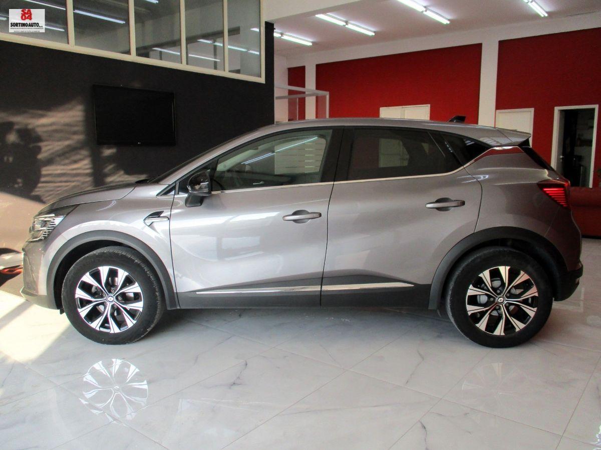 RENAULT Captur TCe 90cv Techno-2022 KM40000