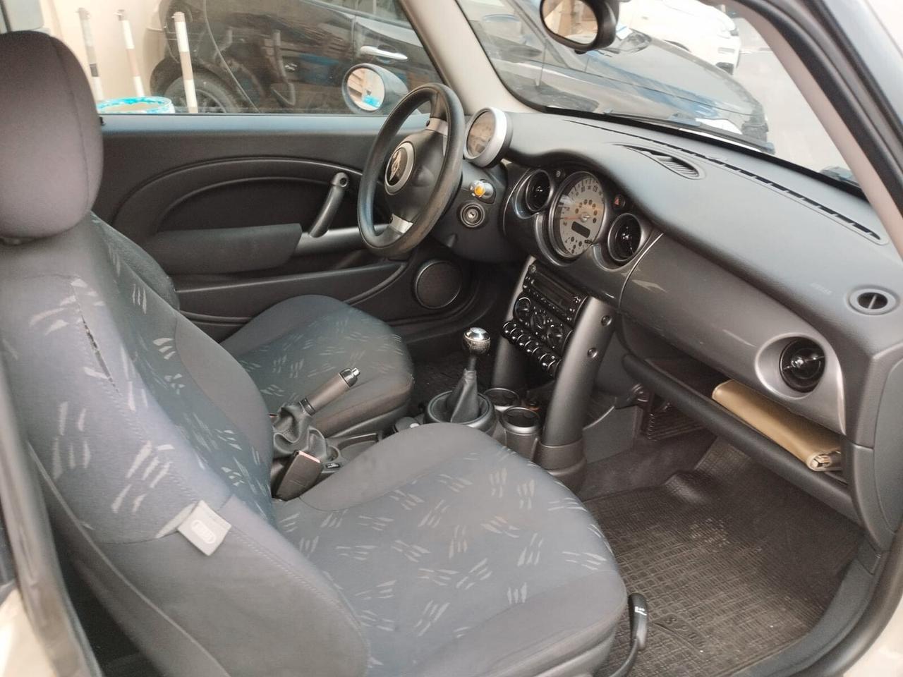 Mini 1.4 tdi One D de luxe