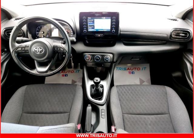 TOYOTA Yaris 1.0 Business 5p NEOPATENTATI IVATA (NAVI)