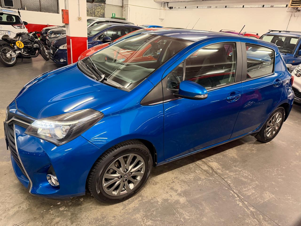 Toyota Yaris 1.3 5 porte Lounge