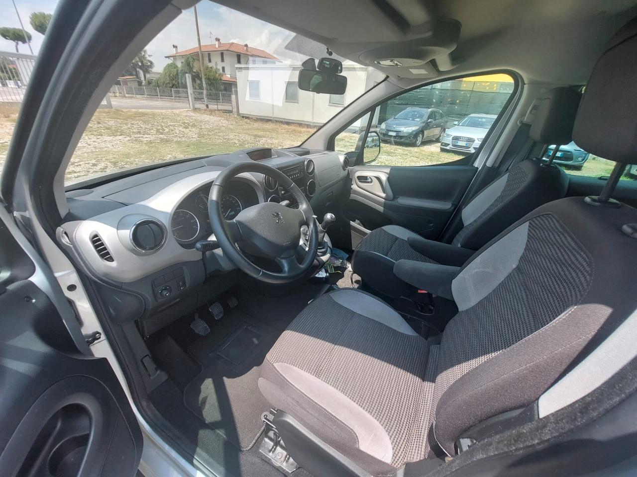 Peugeot Partner Tepee 1.6 HDi 112CV Outdoor