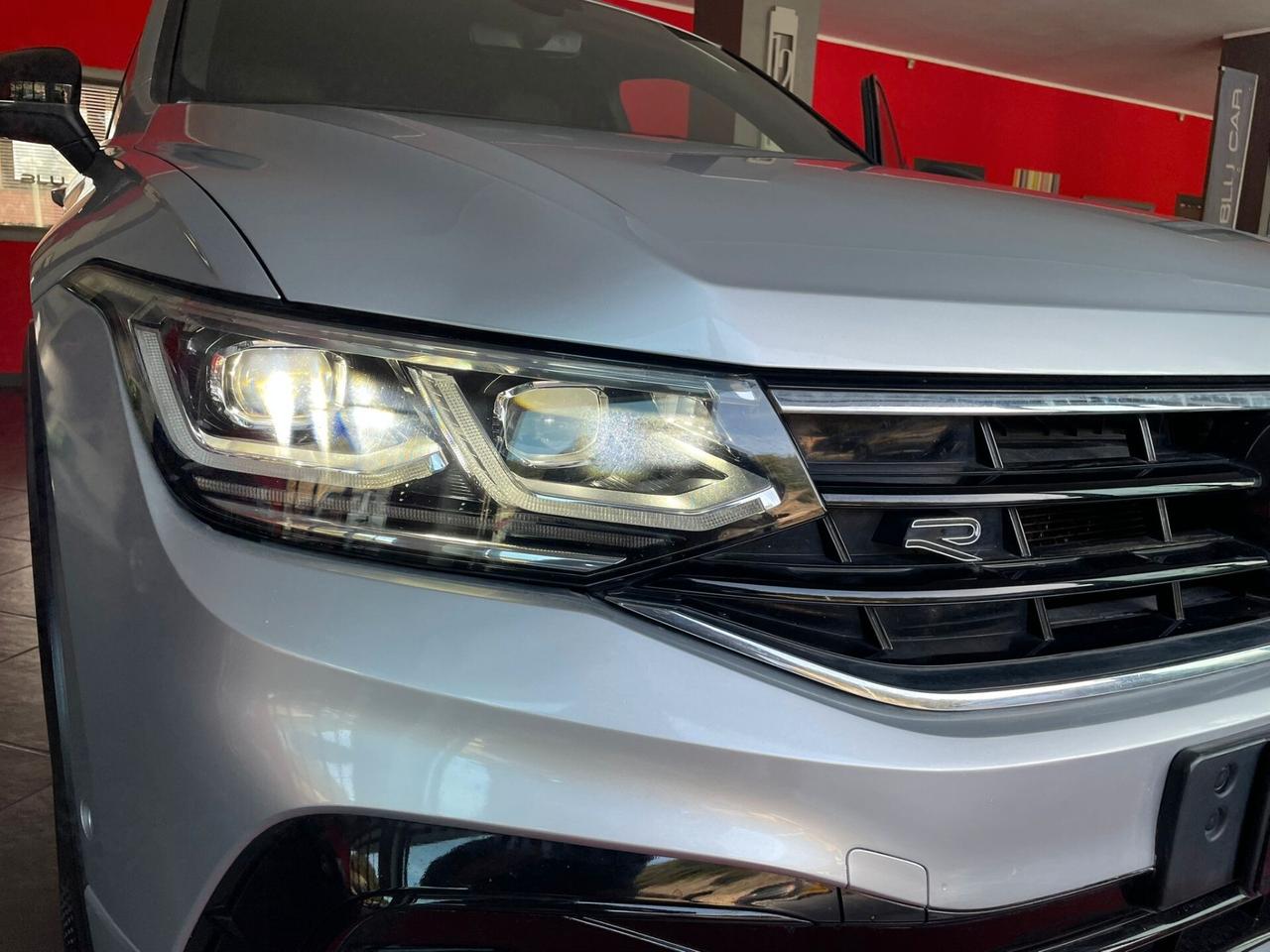 VOLKSWAGEN TIGUAN 2.0TDI R-LINE DSG 150cv