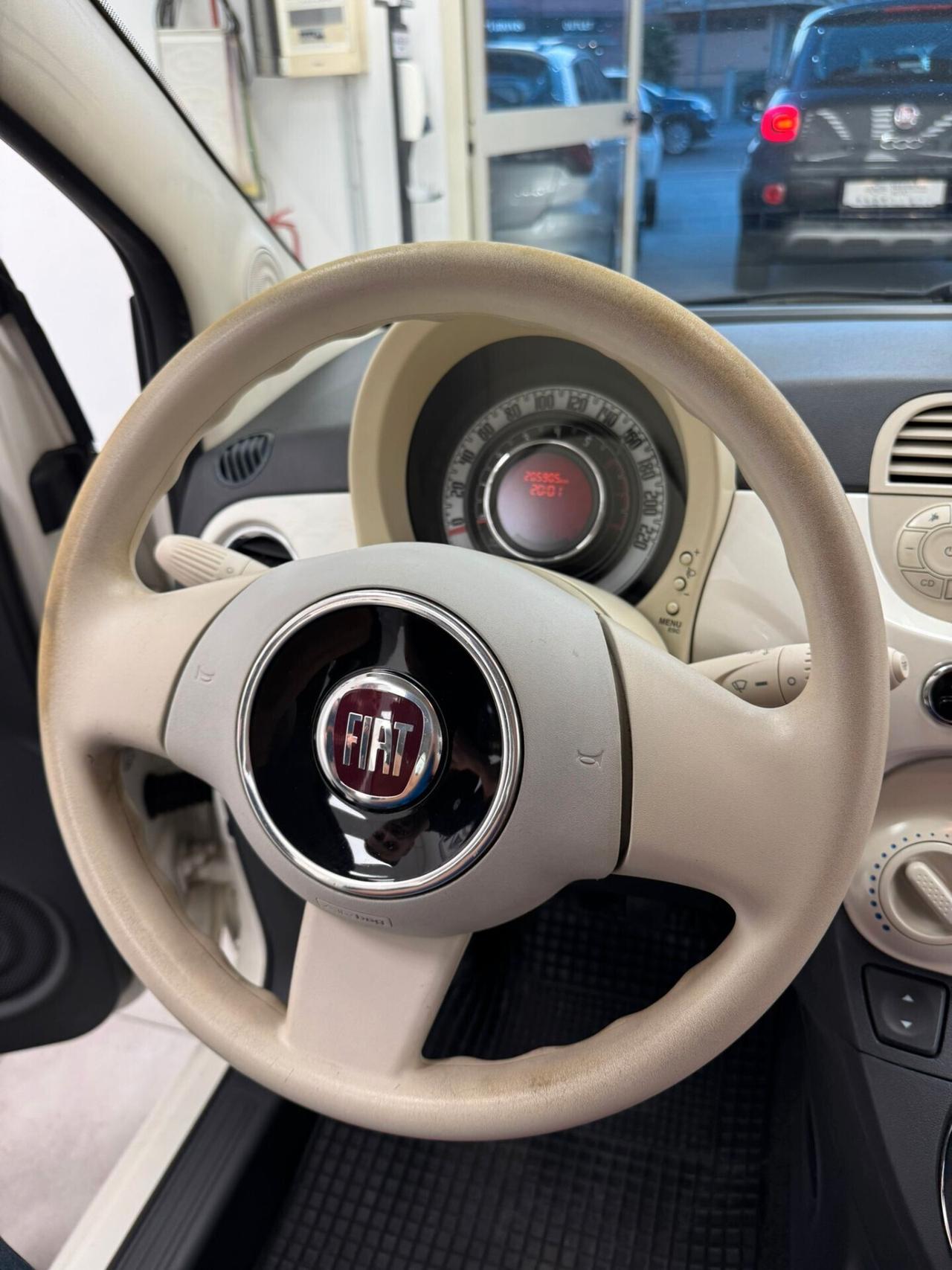 FIAT 500 LOUNGE 1.2 BENZINA 2011