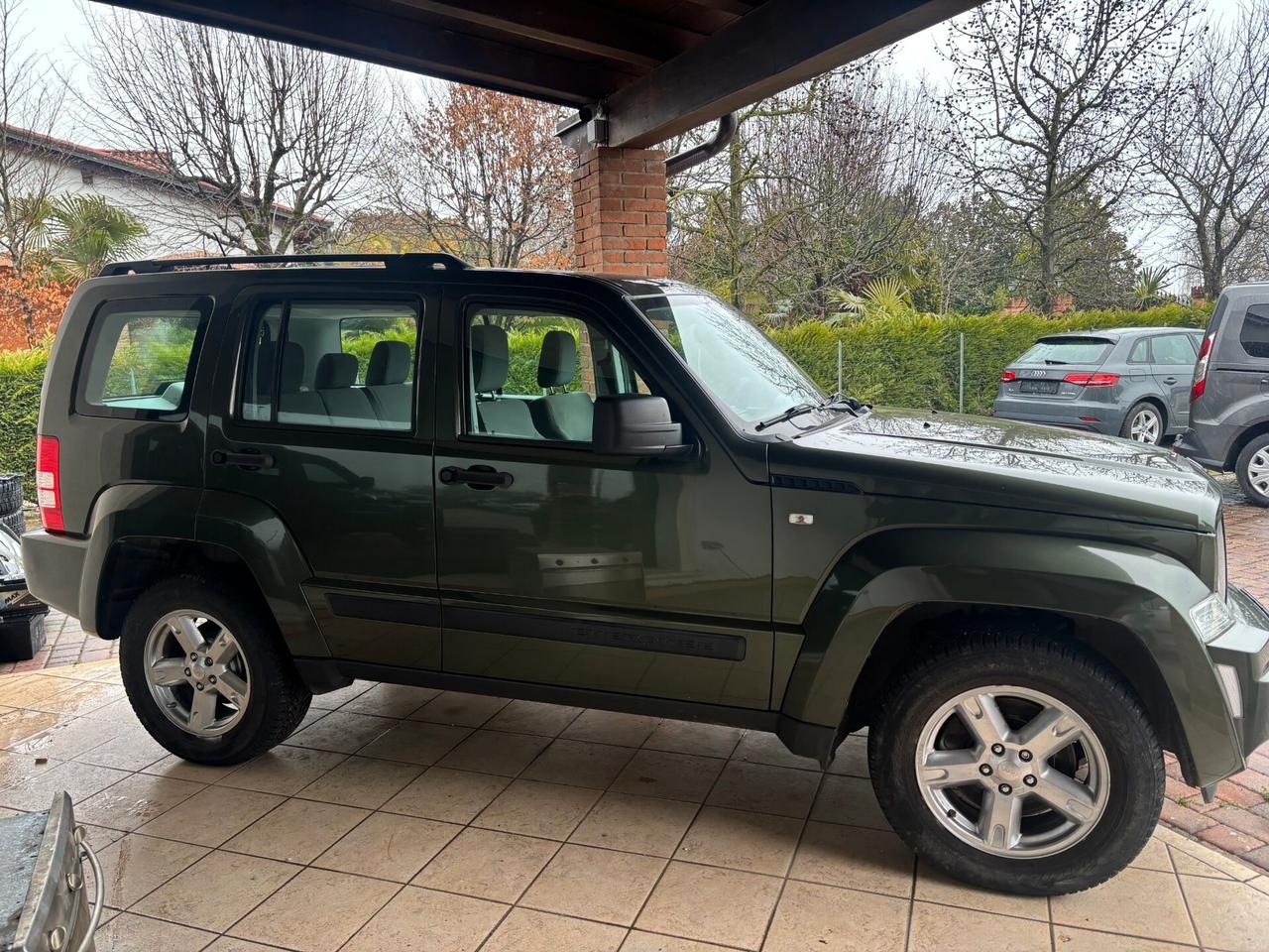 Jeep Cherokee 2.8 CRD DPF Sport