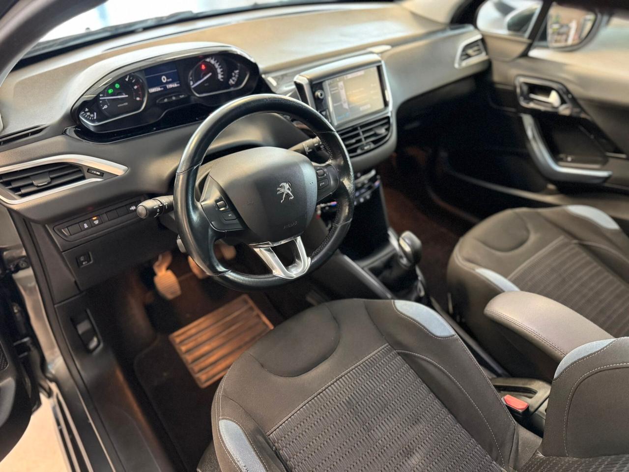 Peugeot 208 1.6 e-HDi 92 CV Stop&Start 5 porte Allure NON E DOTATA DI CINGHIA A BAGNO D'OLIO