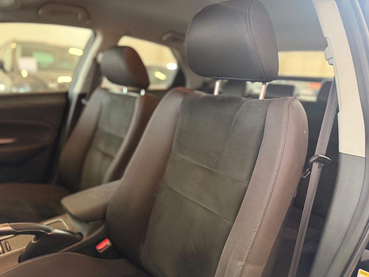 Honda Civic 011 1.4 i-VTEC 5p. Elegance NEOPATENTATI