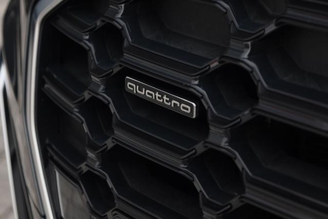 AUDI Q5 40 TDI quattro S tronic S line PREZZO NETTO