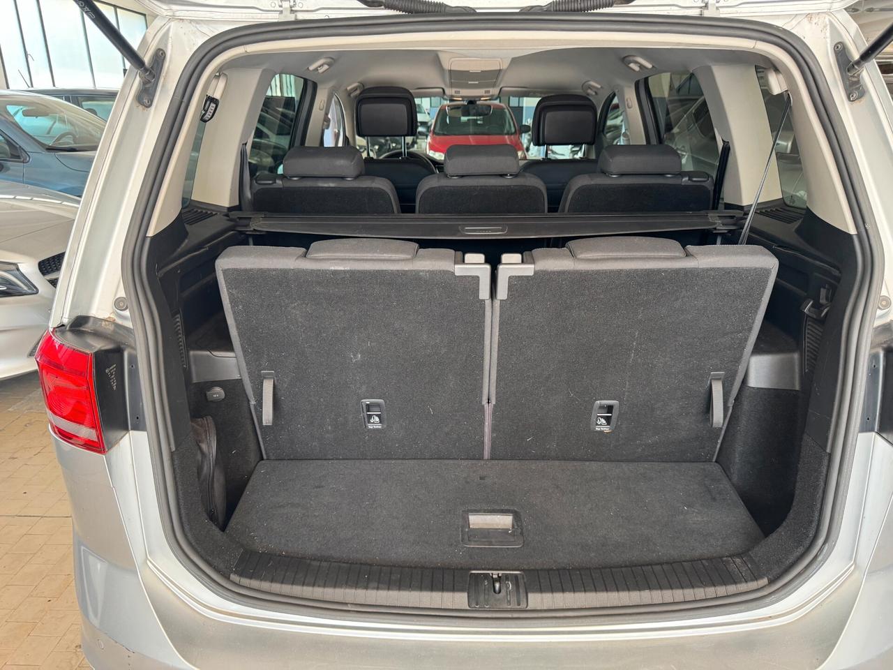 Volkswagen Touran 1.6 TDI Highline 7 Posti