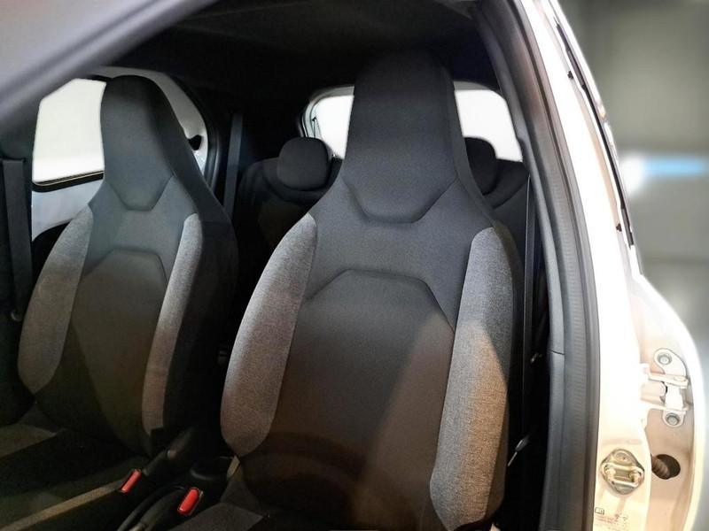 TOYOTA AYGO X 1.0B 72 CV ACTIVE S-CVT SUV