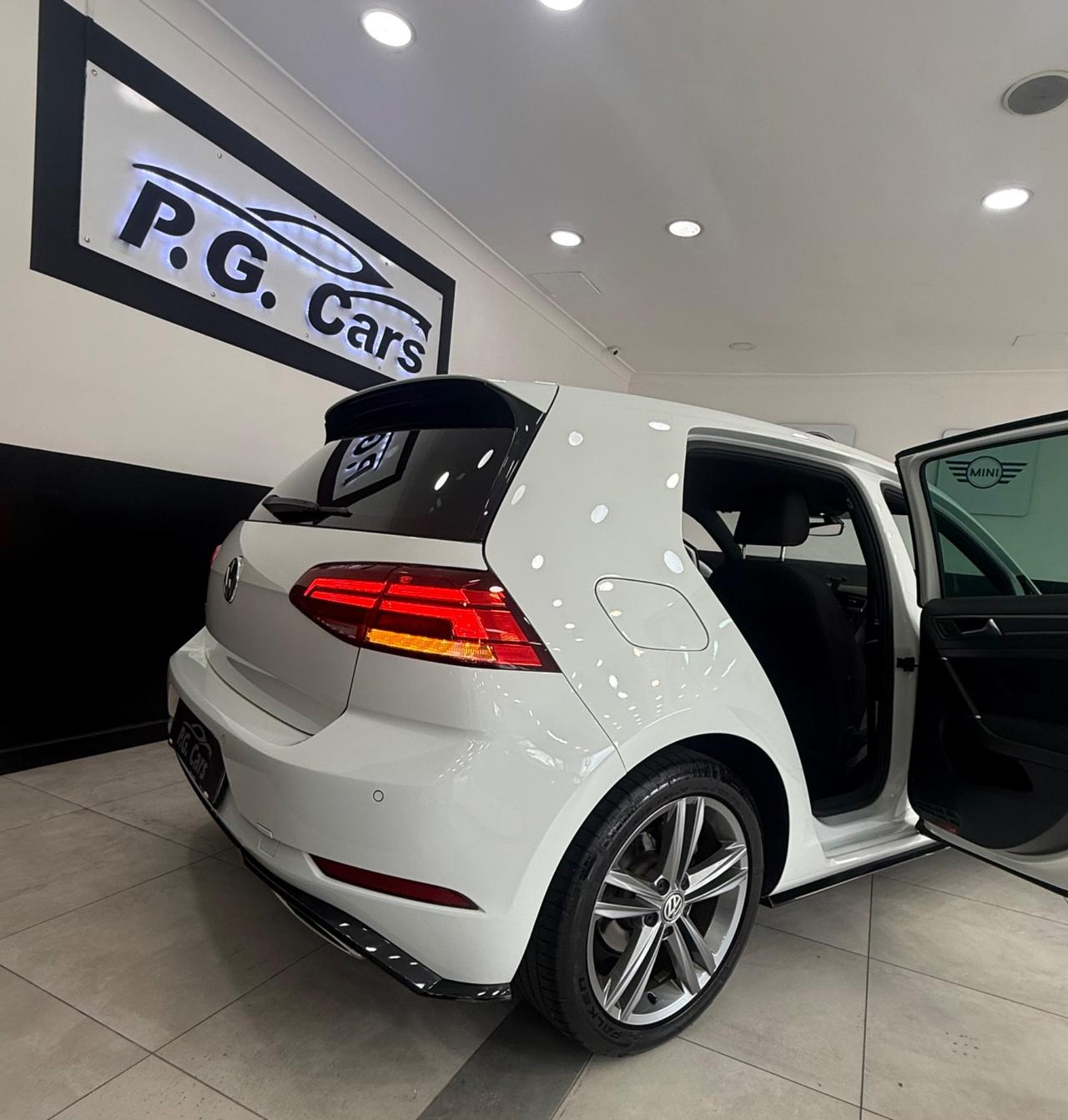 Volkswagen Golf 1.6 TDI 115 CV 5p. R-line