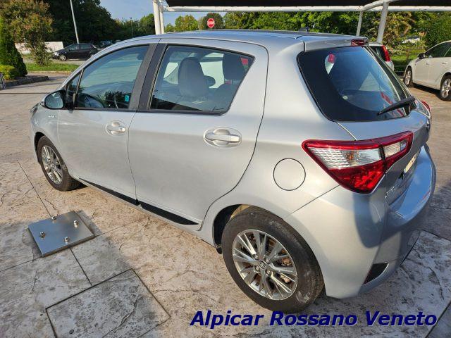 TOYOTA Yaris 1.5 Hybrid 5 porte Business
