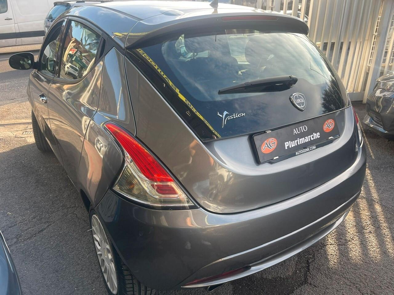 Lancia Ypsilon 1.2 69 CV 5 porte S&S Platinum