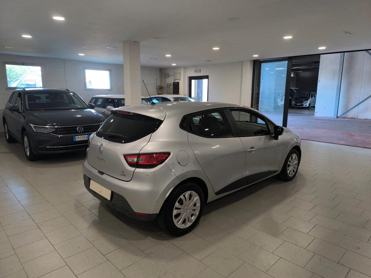 Renault Clio 1.2 75CV 5 porte Costume National