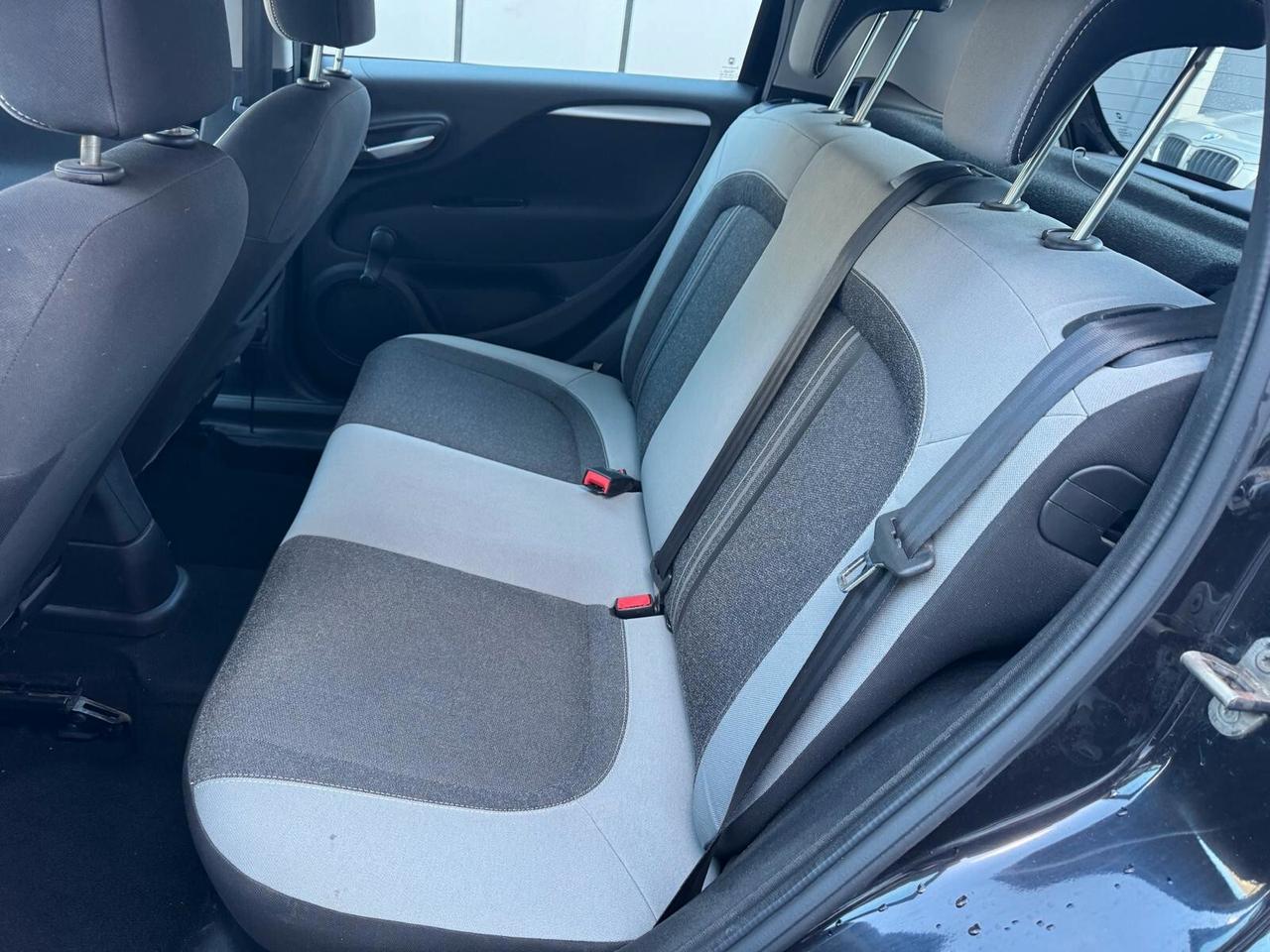 Fiat Punto 1.4 S&S 8V 5 porte Lounge