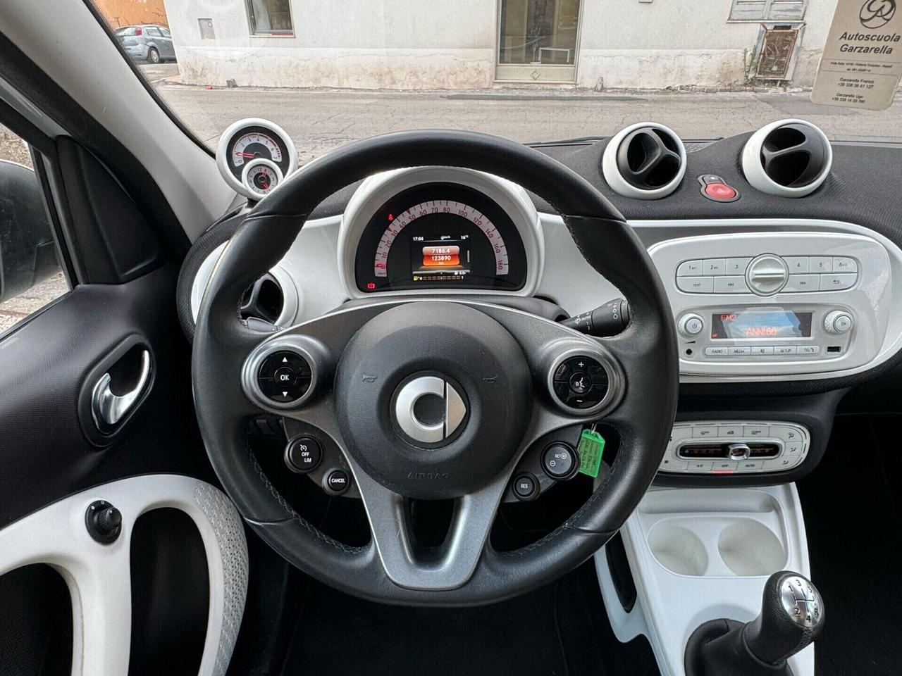Smart ForFour 70 1.0 Passion