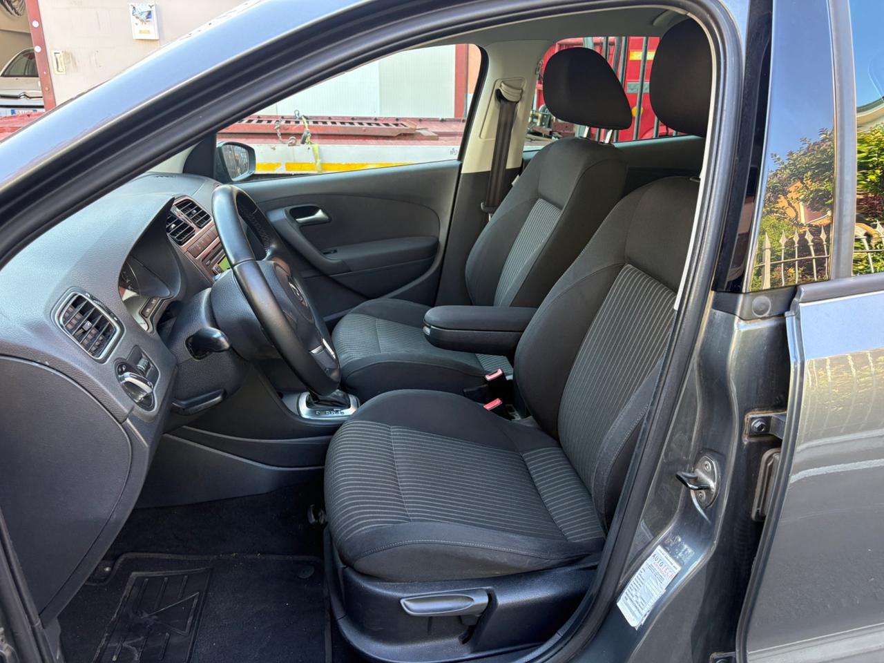Volkswagen Polo 1.6 TDI 90CV DPF DSG 5 porte Highline