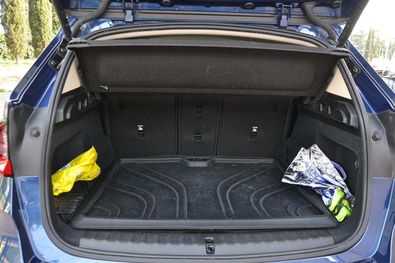 Bmw X1 18d S-DRIVE X-LINE *FULL LED+RCAM+PELLE+NAVI+PDC*