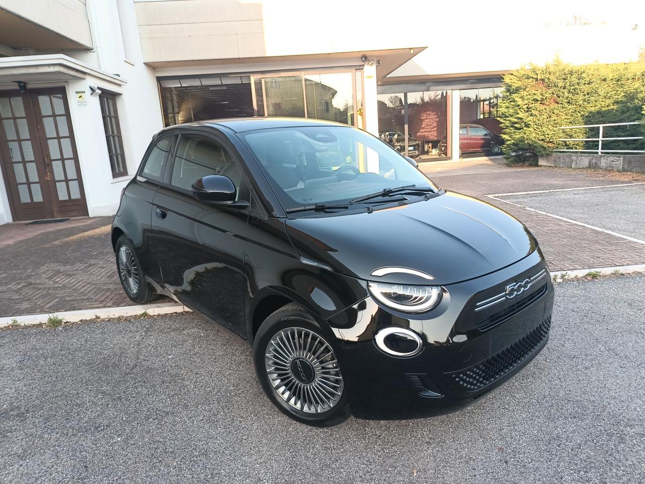Fiat 500 Berlina Hybrid Torino
