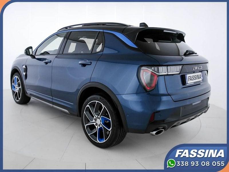 Lynk & Co 01 PHEV