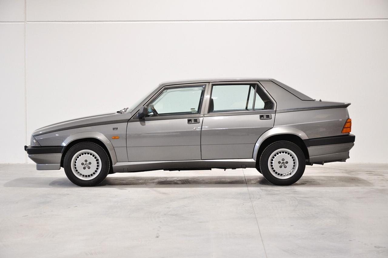Alfa Romeo 75 2.0i Twin Spark CRS RIAR targa MI