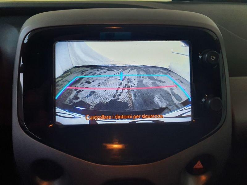 Toyota Aygo 1.0 VVT-i 72 CV 5 porte x-play TUA DA 102,00 MESE