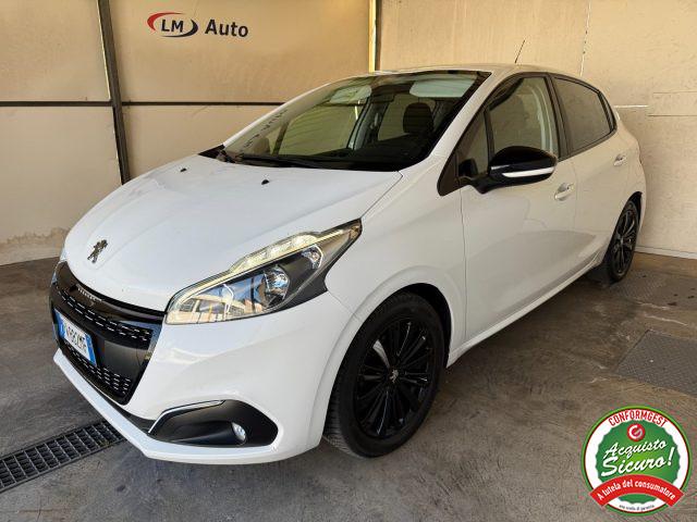 PEUGEOT 208 PureTech 82 5 PER COMMERCIANTI