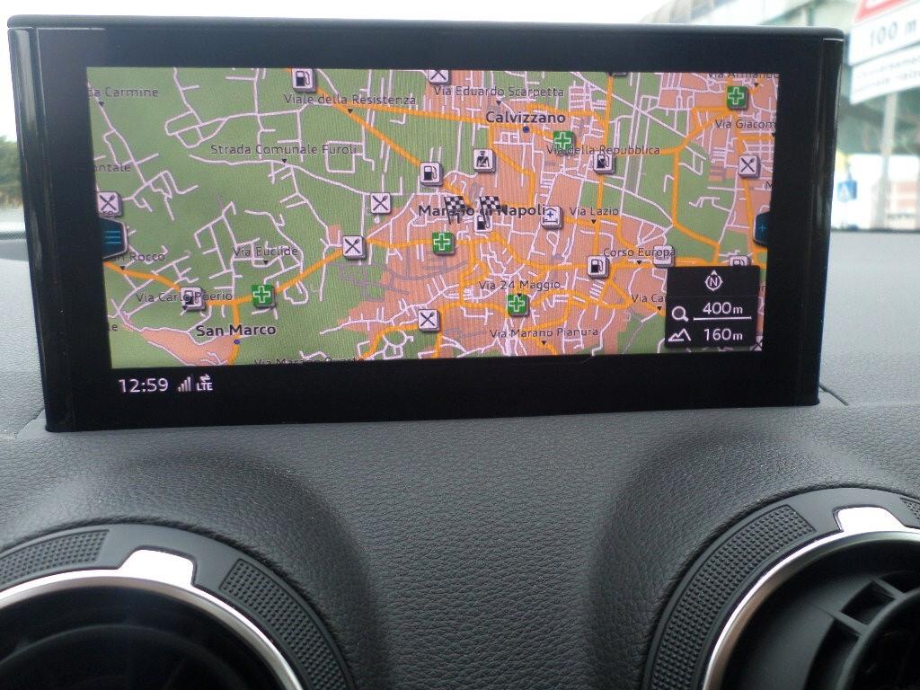 Audi Q2 30 TDI Business