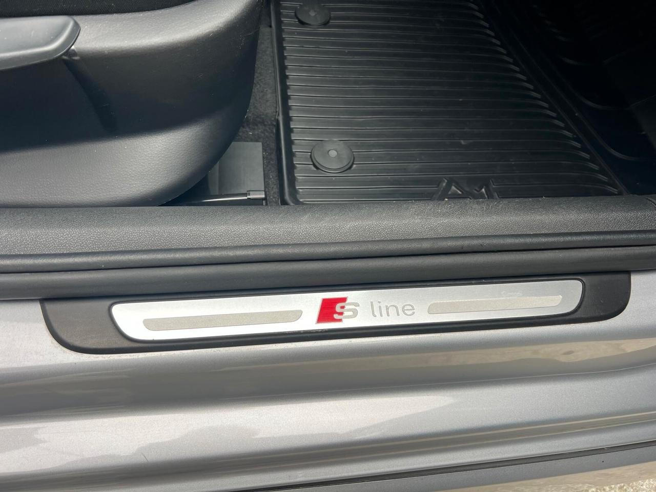 AUDI A1 1.0 TFSI SPB ULTRA S-LINE S-TRONIC 95cv