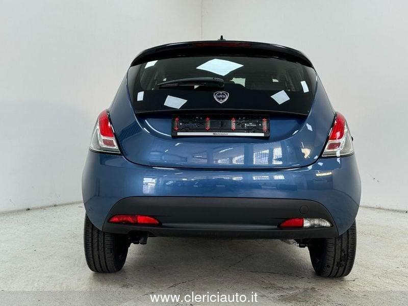 Lancia Ypsilon 1.0 FireFly 5 porte S&S Hybrid Oro