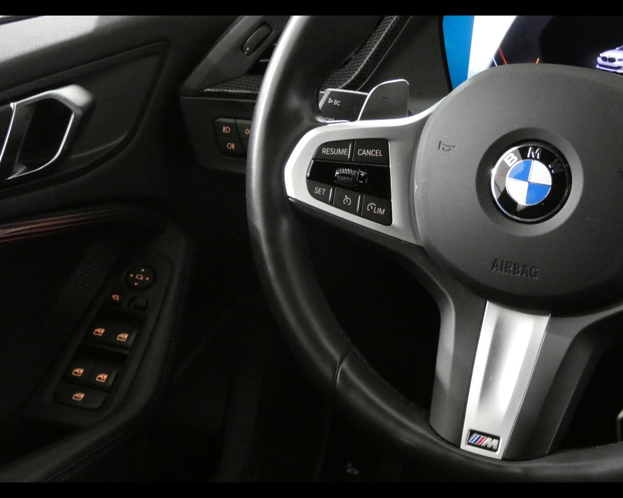 BMW Serie 1 (F40) - 118d 5p. Msport