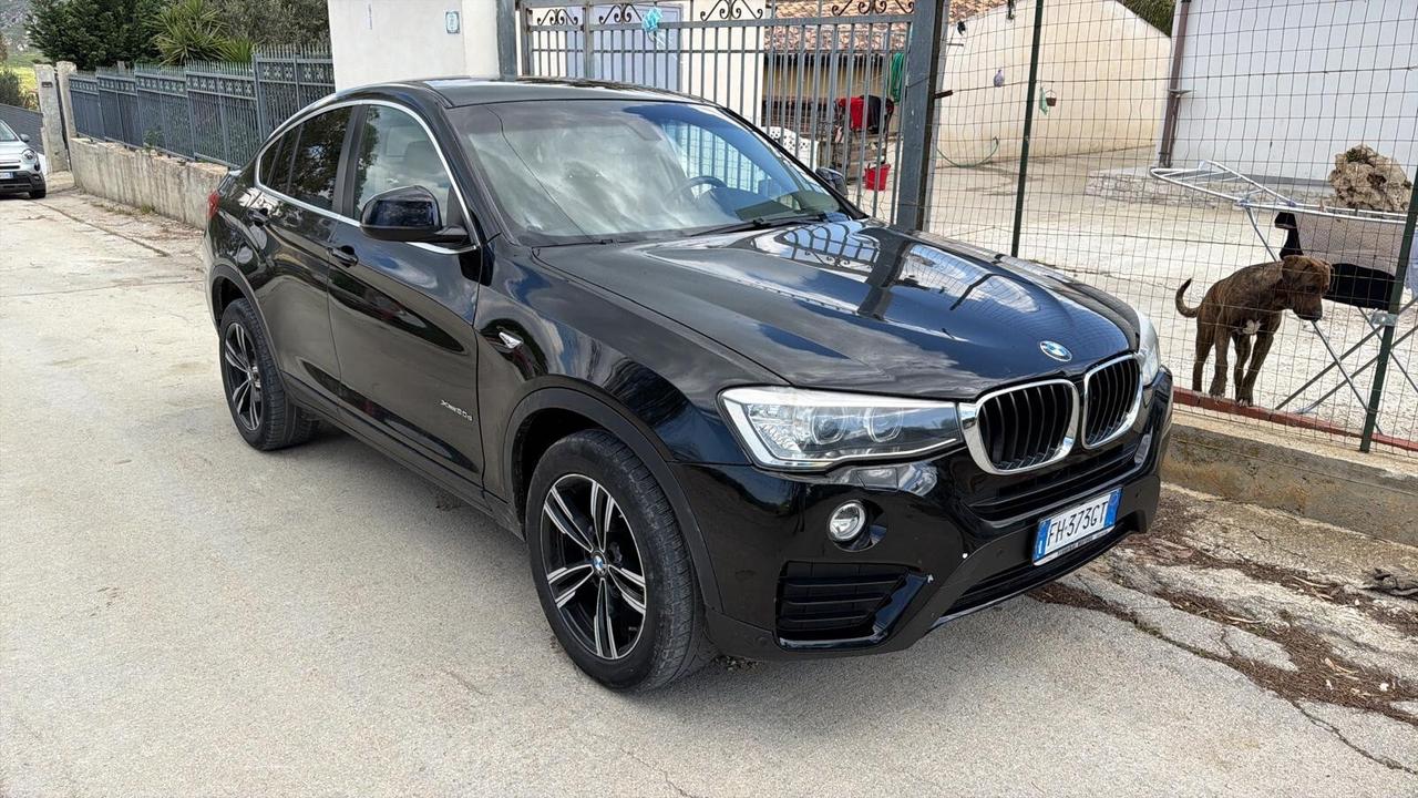 Bmw X4 xDrive20d xLine Gancio di traino elettronico