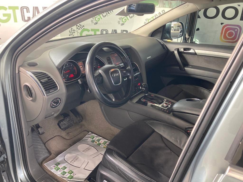 Audi Q7 3.0 V6 TDI 233CV quattro tiptronic