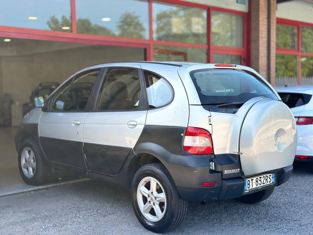 Renault Megane Scénic Evol. 1.9 dCi cat RX4 Salomon