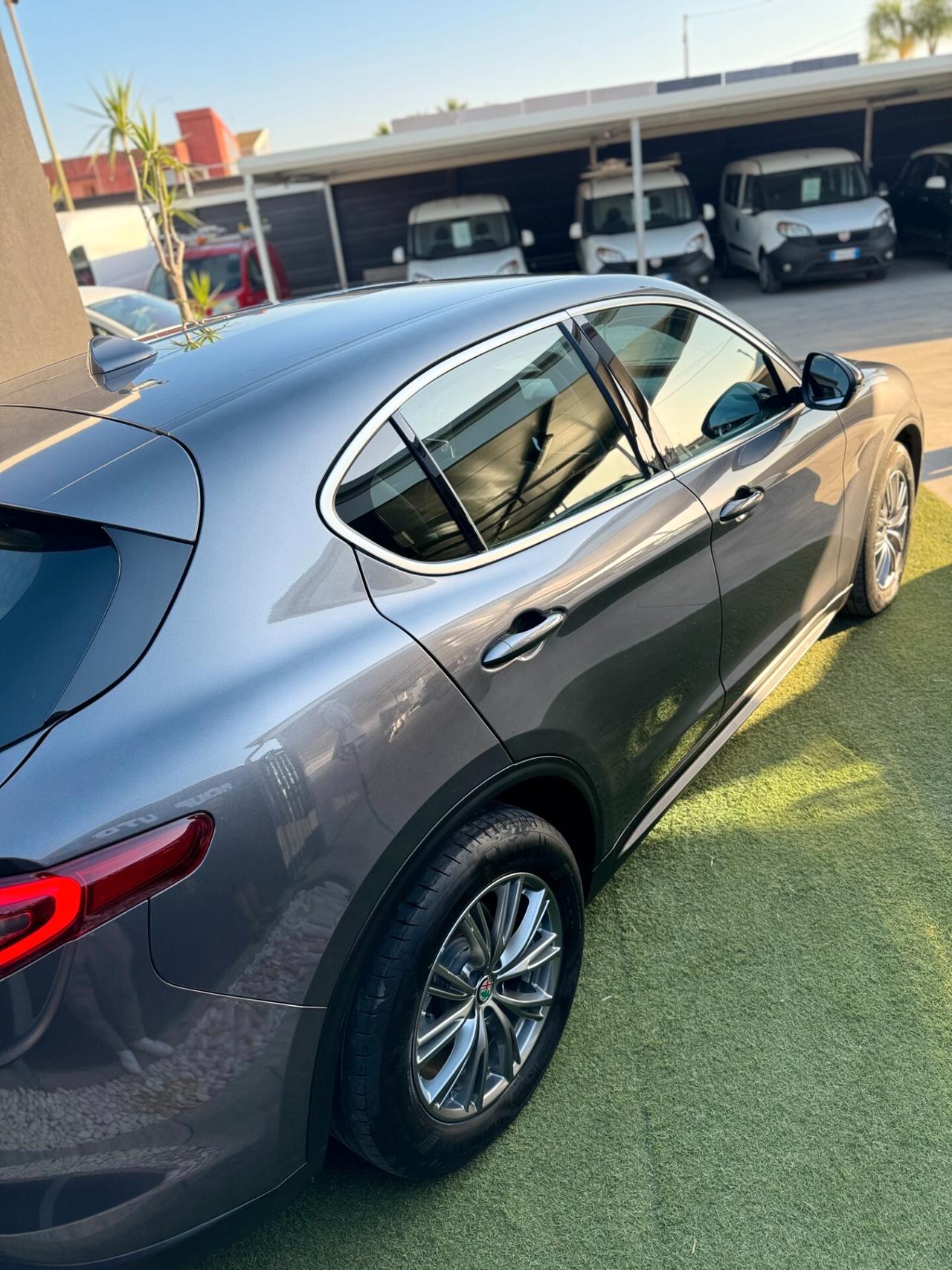 Alfa Romeo Stelvio 2.2 Turbodiesel 190 CV AT8 RWD Business IVA ESPOSTA