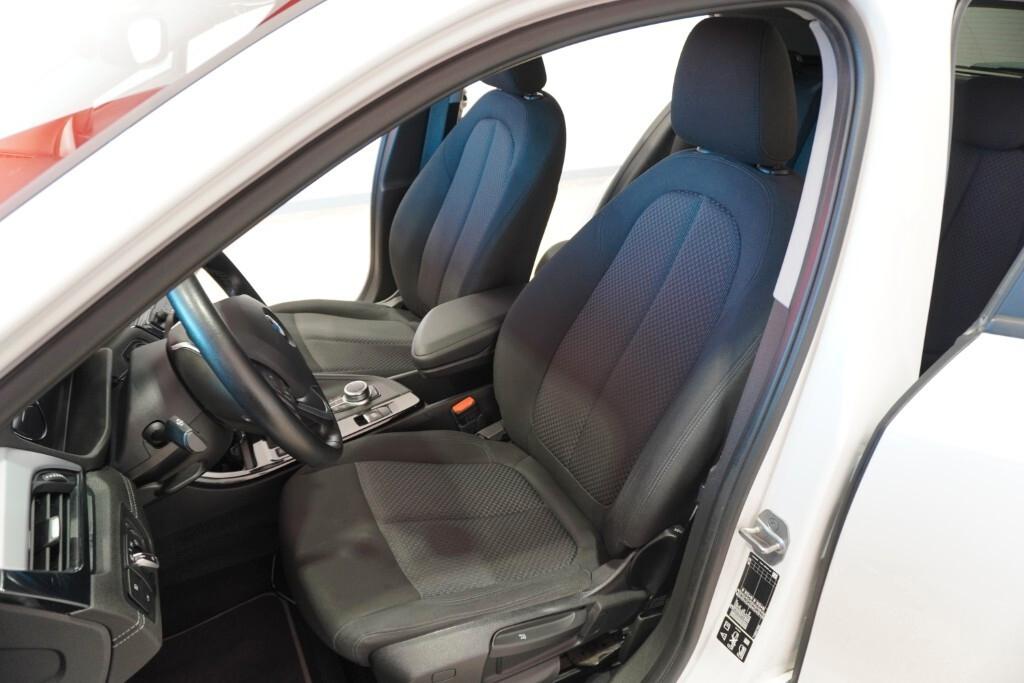BMW X2 18D 150CV STEPTRONIC X-DRIVE BUSINESS X ( FARI LED - CRUISE - NAVI - CARPLAY - PARK ASSISTANT - CERCHI 17 )